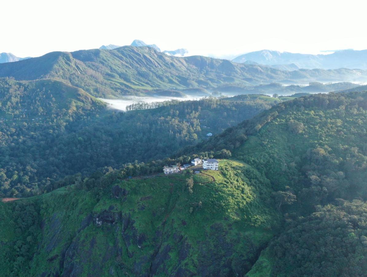 Forest County Hotel Munnar Bagian luar foto