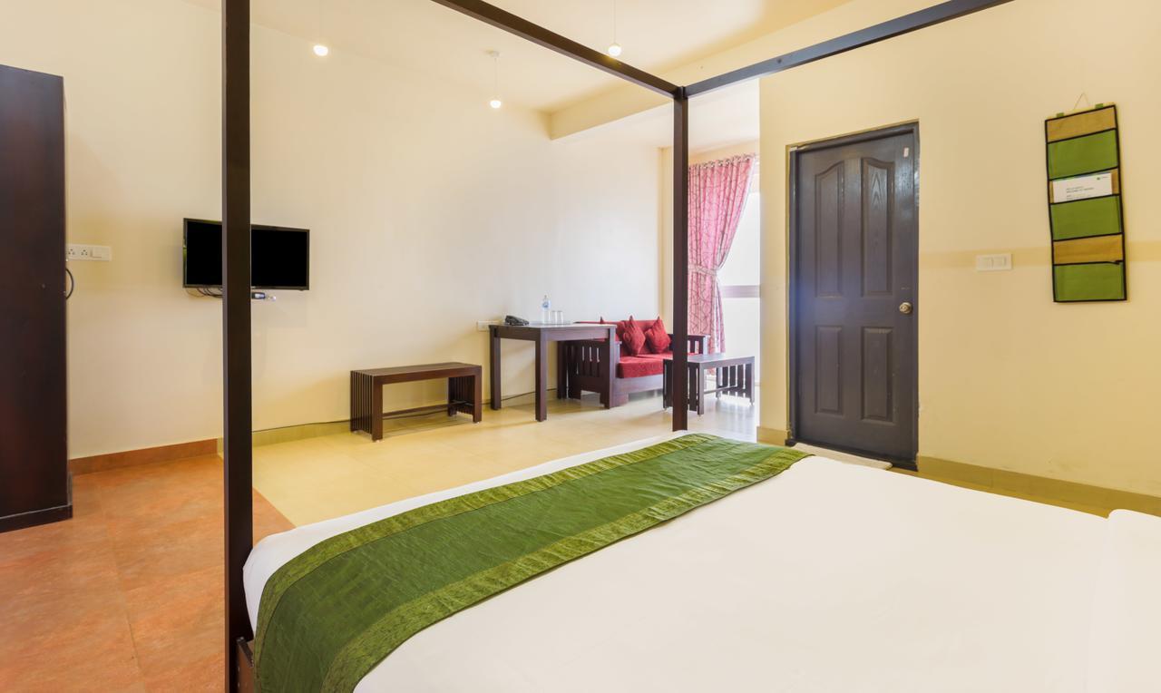 Forest County Hotel Munnar Bagian luar foto
